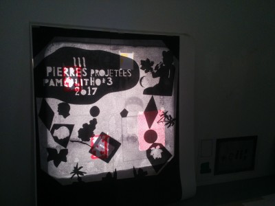 III pierres projetées