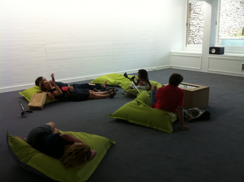 Performance Art - g.u.i.